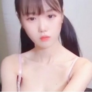 妹子控福音，18岁刚刚成年的一级优质小妹子