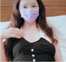 推特尤物《sexyxwife_nina+》户外展示
