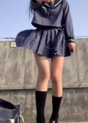 上海00后在校女学生小贝贝的日常解压