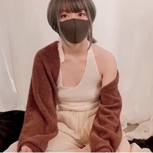OnlyFans的网红少女-HongKongDoll玩偶姐姐情侣游戏扑克游戏互动 [1V-813M]