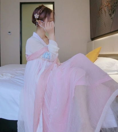 某推超人气东方清纯美少女优质反差浮力姬（Luomei）最新散播合集合集[36V10.2G]