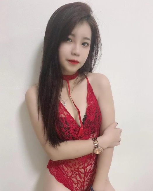超漂亮的美女主持人被指教成小小狗[77P+2V+821M+百度盘]