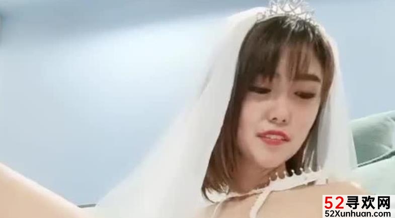 两位优质女主播撞衫+白色婚纱作品两部