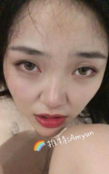 某推情侣（AmYun）精品散播视频合集