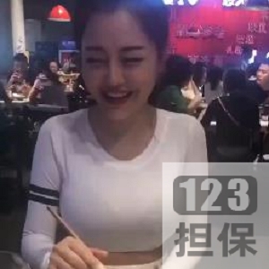 盘点那些饭馆餐桌上的趣味行为合集