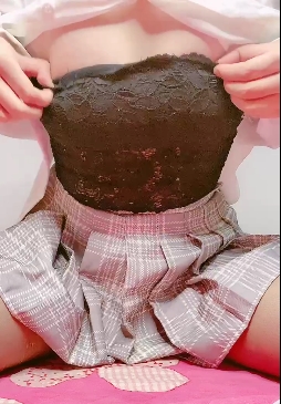 新晋福利姬秀女美狸短视频小合集,10v600m35min,独特展现,放飞自我勾魂出声,不容错过!