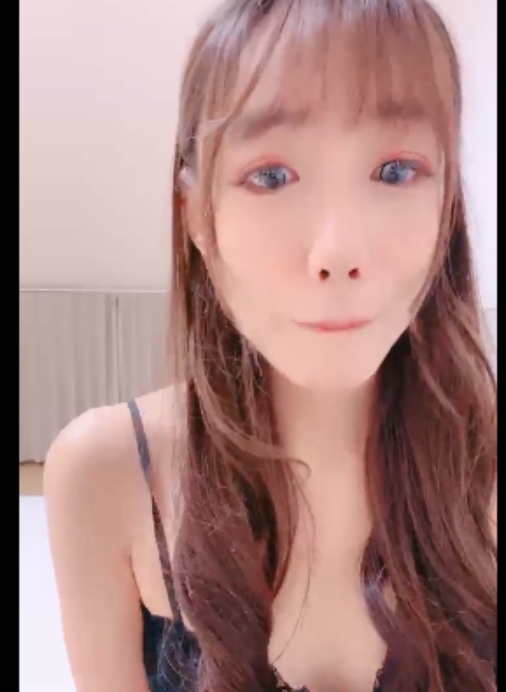 阿里嘎多:顶级尤物反差女神,20小时长视频,13个版本,7.22G百度盘