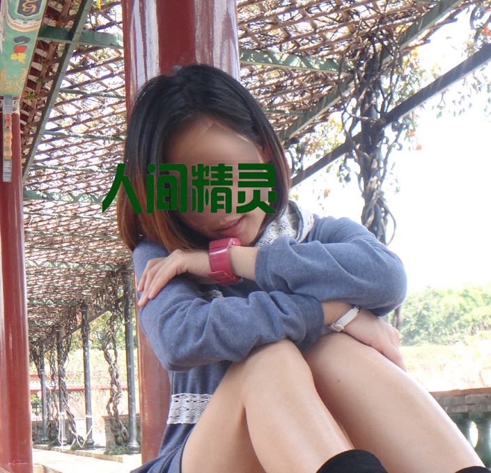 人间精灵洋洋洋与情夫柚子君的车阵互动视频,大小0.66G