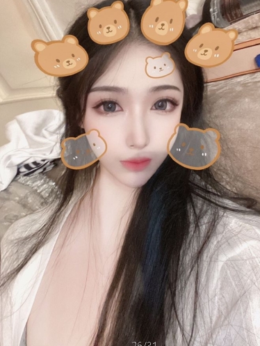 视图合集[百度云资源]：褒义词与贬义词交织，男人心中的狐狸精，最终性侣的诱惑，蛇皮般的诱人，如同原子弹般爆炸性的视频，让人久久回味。