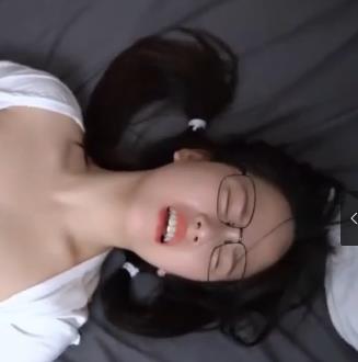 91大神女主自拍短片3V-1.1G，情深旧事爆火姐姐S酥麻