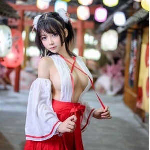 多人运动双人运动COSER御姐直播美女-抱走莫子