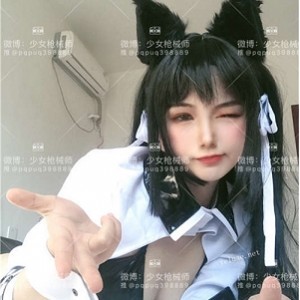人气COSER福利姬少女枪械师牛奶小怪兽套直播视频