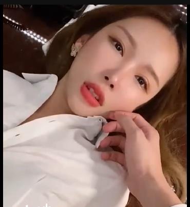 马来西亚电竞主持人Gatitayan自拍图集CC身材N子遐想15V-9.6G