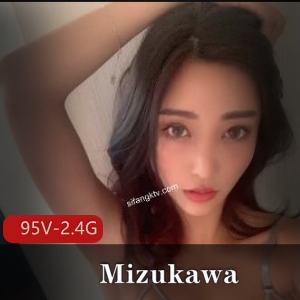 颜值担当Mizukawa，95V-2.4G图集，泳池车灯下的魅力，粉丝必看！