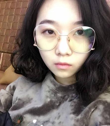 高端原创私密群视频资源，美女身材颜值网红