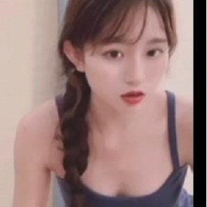太阳的后裔巨鸡资源，高颜值小女友自拍，时长4分钟，1V-292M