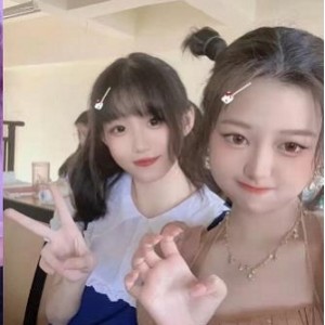 学校爆火热点：五毛白嫩小姐姐三人游自拍视频曝光