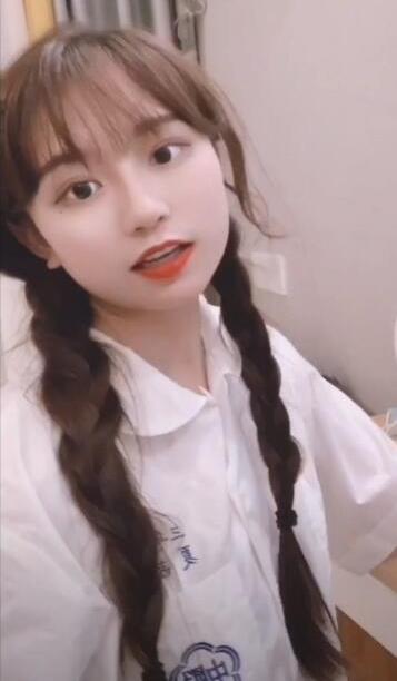 清纯系女神不见星空：大眼睛尤物身材大玉兔，抖音91独特风格