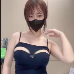 VIP推特女神桃柒柒(奈奈)抖馒头舞蹈视频30V304M生活照身材颜值TOP玩具作品收藏下载
