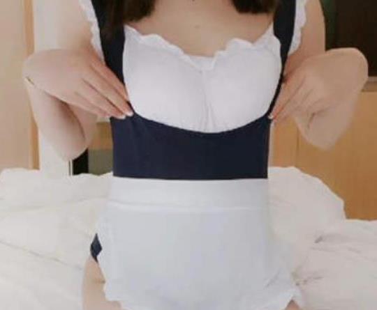 娜美闺蜜小东西点资源合集：1.2G视频，浅蓝睡衣美腿诱惑