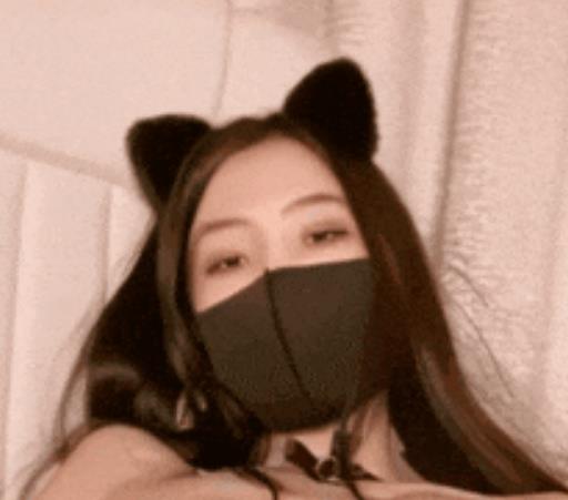 网红女神八月未央最新私拍1V1.38G长腿猫耳精油润滑更新