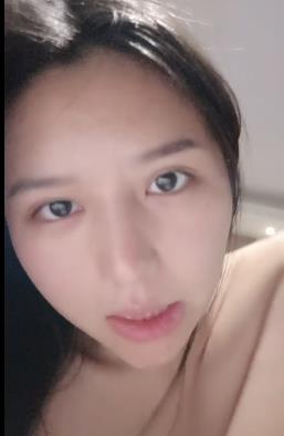素颜女友互动，猛兽男主身材小黑森林，1V-1.36G观看
