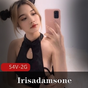 Onlyfans网红-Irisadamsone54个视频，总大小2G，逗趣妹子露脸私拍，吃瓜粉丝必看