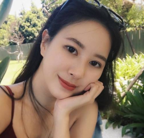 宝岛高颜值美女新闻传媒大学大学生曝光视频31V