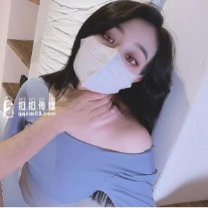 九妖网红爆裂紧身裤，蜜臀榨汁，红了不露脸粉seqing