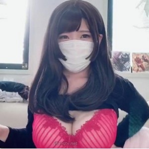 岛国OnlyFans巨R女神sakisaki私拍资源1V和1.7G视频震撼上贤妗