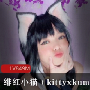 超高颜值COSER绯红小猫的作品