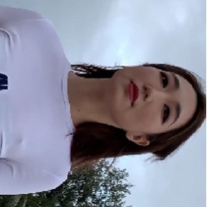 御姐范大长腿翘臀比基尼小姐姐