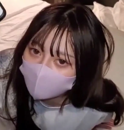 粉嫩乖乖女被教育多人运动