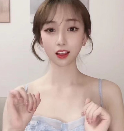 最近全网疯传的南京某学校极品清纯校花《小坦克》抖音63W粉丝有尺度视频!21部视频完整版
