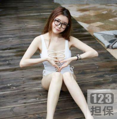 已经绝版的绝世女神《你们的小秋秋》西瓜皮衣