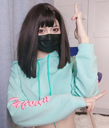 微博cos女神《白袜袜格罗吖》绝版佳作
