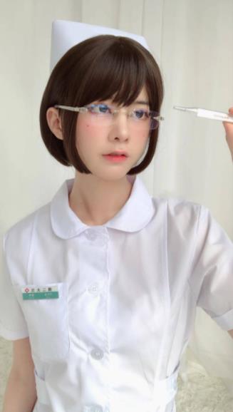 眼酱大魔王w资源合集，完美身材高颜值女王类cosFL姬视频数量