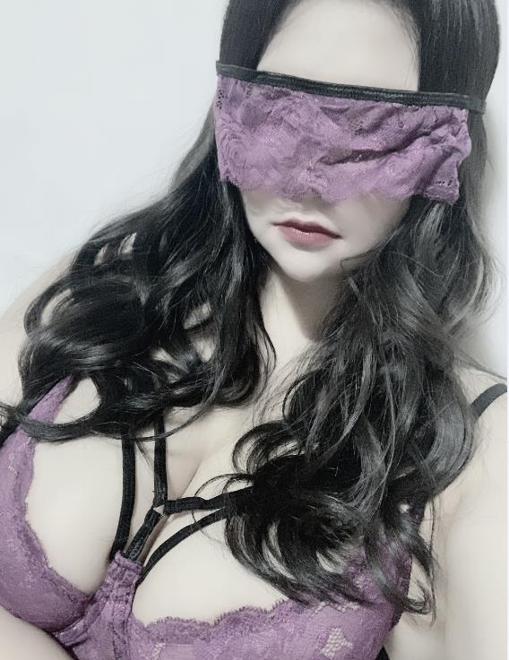 坦克美女巨巨肉肉胖胖推特博主车头灯欧美审美视频美颜瘦脸减肥颜值33V1.5G资源