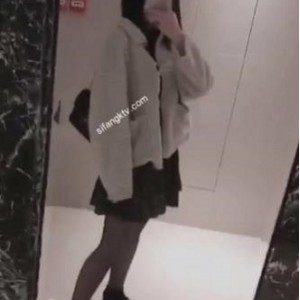 反差婊网红plas啪酱合集，学生观看感
