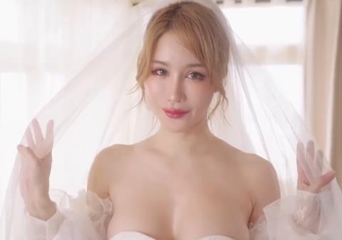 浪漫婚纱夜：新人与熟妇共享幸福时刻，23分钟视频豪华呈现