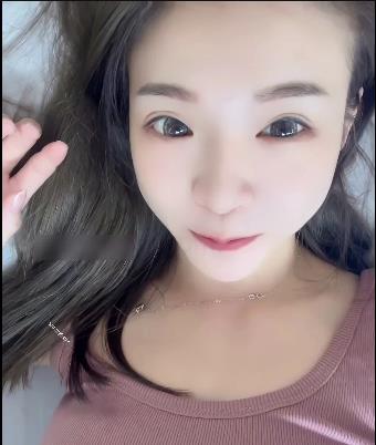 艺校女神小桃子露脸私拍动感L舞视频