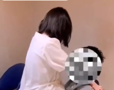 ROXY主演《奴隶妻子王八老公》视频合集33.6g,百度收藏热度高
