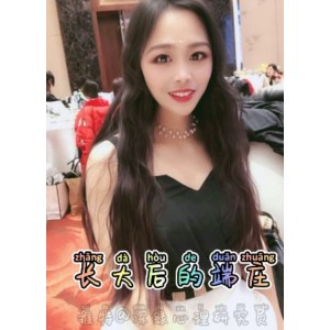 为你带来“抖音风和视频加字幕合集V448P无+7.8GB”，内含长视频和多个短视频，共计7.8GB大小。该视频合集有丰富的字幕和旁白，展现了各种时尚服装和流行舞