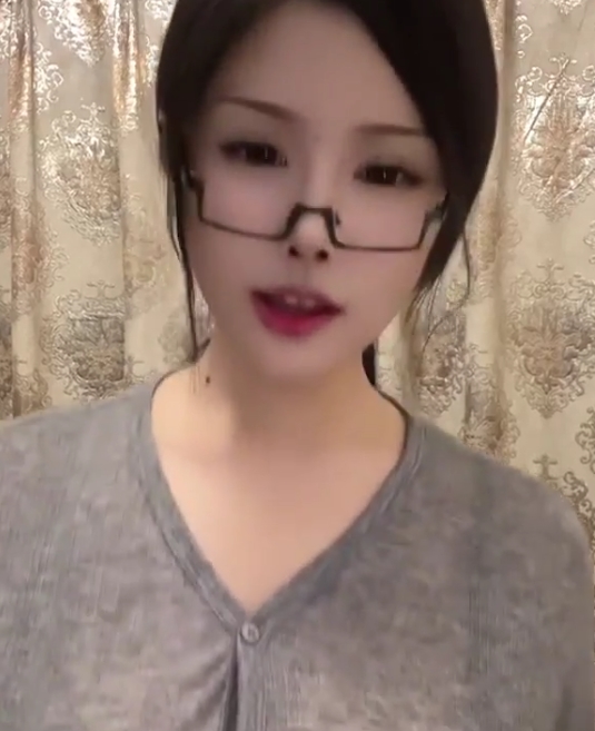 纯欲御姐宋星星1V1视频,1.65G超红车灯美女魅力无限