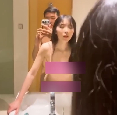 免费富二代129M绝密外流,高颜值妹子酒店HAPPY视频曝光