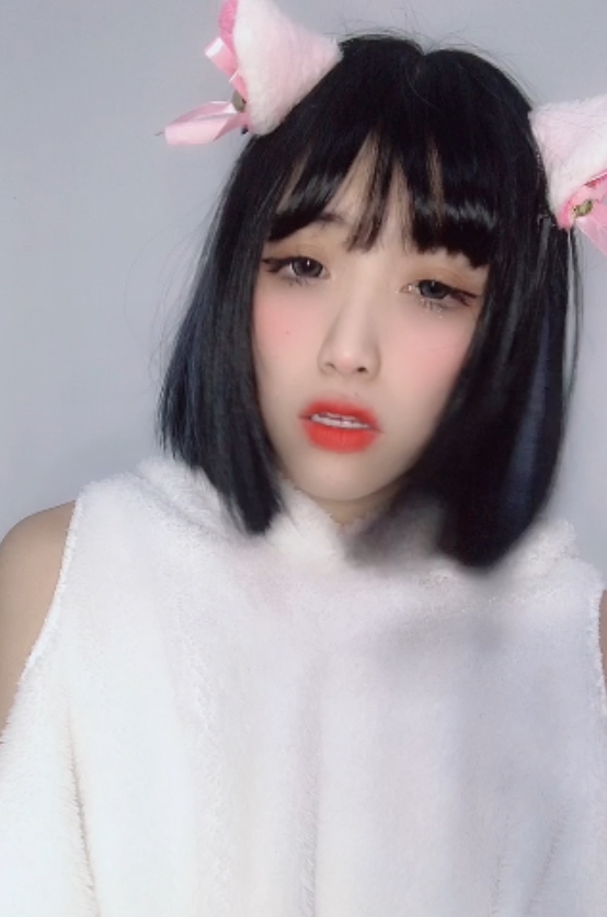 小雨:口腔舌头喉咙反差婊,永久有效双层压缩
