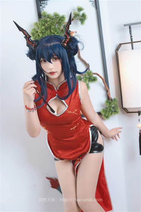 Cosplay福利神樂坂真冬动漫迷宅男视频作品合集日系蝴蝶结鹿角白色丝袜漏点