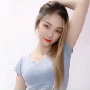燕儿nier：快手超美女神私拍热舞视频一次性揭秘！