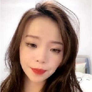 黑丝美熟女诱惑露脸