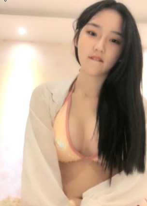 限时特惠女主播笔芯妹妹作品小合集:精选欣赏,画面露脸,玩家必备!